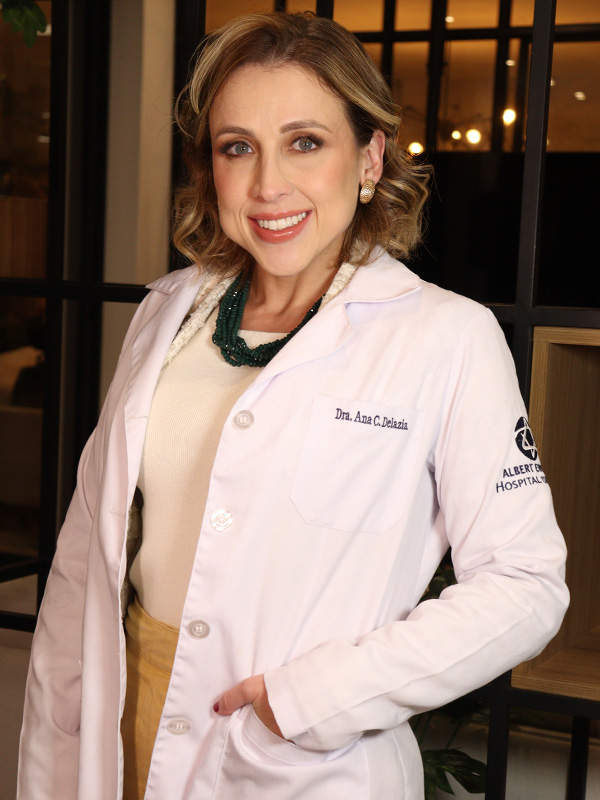Dra. Ana Carolina Delazia - Médica Ginecologista e Obstetra